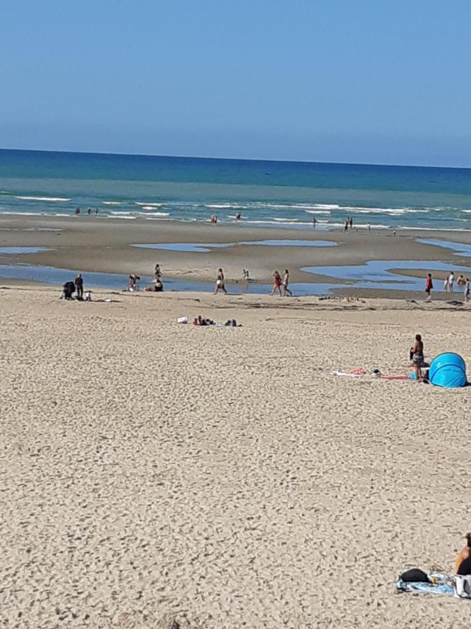 Les Obiones, Vue Laterale Mer, Fort Mahon Plage, Magnifique Studio Cabine 4P, Avec Balcon , Parking Prive Gratuit, Wifi, Classe 2 Etoiles, Exposition Plein Sud En Baie De Somme Fort-Mahon-Plage Exterior foto
