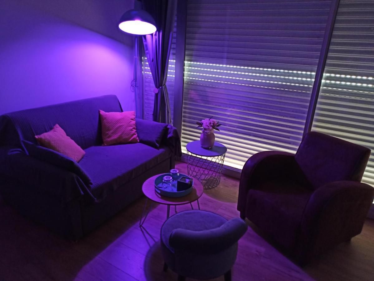 Les Obiones, Vue Laterale Mer, Fort Mahon Plage, Magnifique Studio Cabine 4P, Avec Balcon , Parking Prive Gratuit, Wifi, Classe 2 Etoiles, Exposition Plein Sud En Baie De Somme Fort-Mahon-Plage Exterior foto