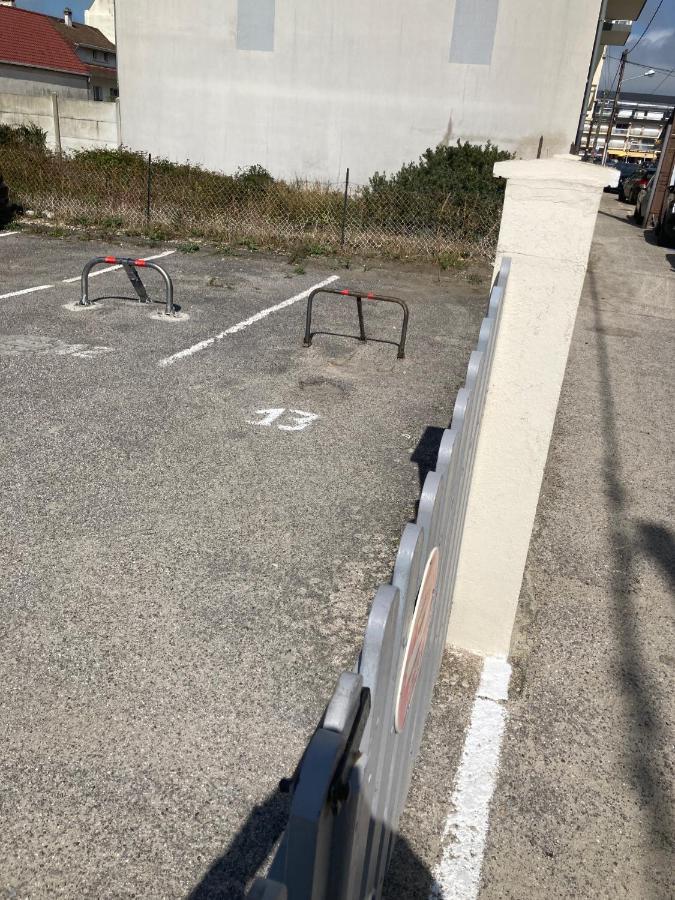 Les Obiones, Vue Laterale Mer, Fort Mahon Plage, Magnifique Studio Cabine 4P, Avec Balcon , Parking Prive Gratuit, Wifi, Classe 2 Etoiles, Exposition Plein Sud En Baie De Somme Fort-Mahon-Plage Exterior foto