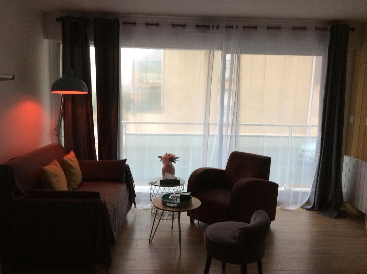 Les Obiones, Vue Laterale Mer, Fort Mahon Plage, Magnifique Studio Cabine 4P, Avec Balcon , Parking Prive Gratuit, Wifi, Classe 2 Etoiles, Exposition Plein Sud En Baie De Somme Fort-Mahon-Plage Exterior foto